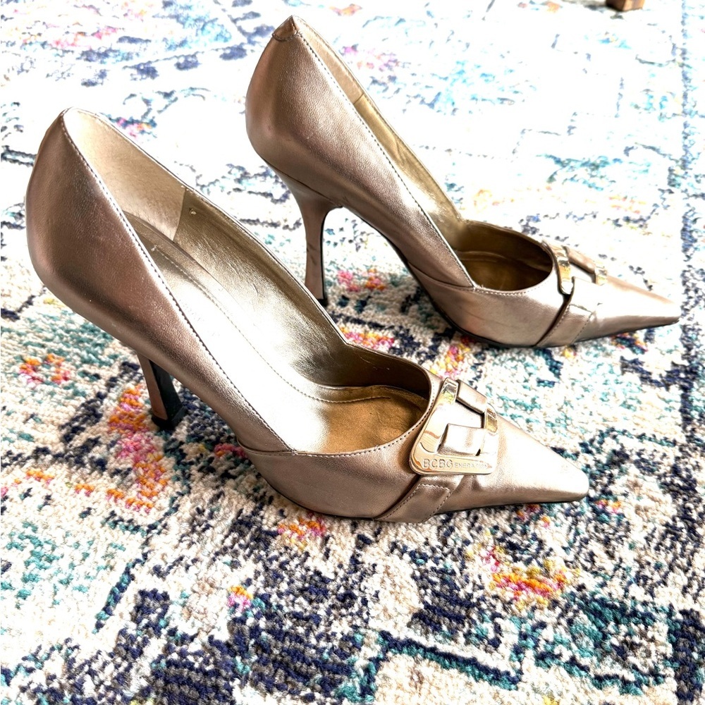 BCBGeneration Metallic Pointed Toe Heels with Buckle Detail – Elegant Pumps